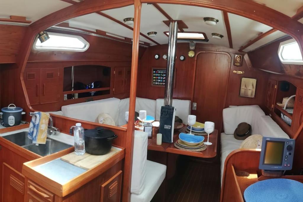 Boat-Apartamento Flotante Cadiz.. La Juanita Arroyo מראה חיצוני תמונה